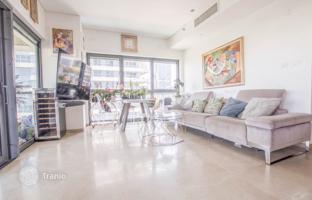 4-bedroom apartment 107 m² in Tel Aviv for $2,130,000