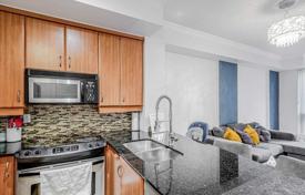 Apartment – Lake Shore Boulevard West, Etobicoke, Toronto,  Ontario,   Canada for C$741,000