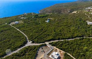 Land plot 4,500 m² in Zagora for 450,000 €