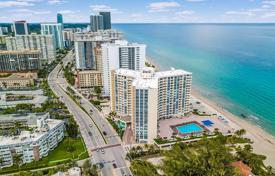 Condo – Hallandale Beach, Florida, USA for $389,000