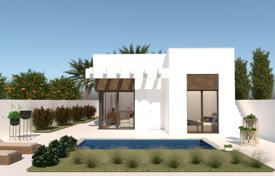 Modern villa with a garden and a terrace, in a quiet area, Alicante for 360,000 €