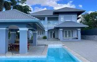 5-bedroom villa 180 m² in Pattaya for $474,000