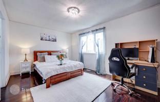 8-bedroom house in Scarborough for C$1,663,000