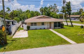 Townhome – North Fort Myers, Florida, USA for $385,000