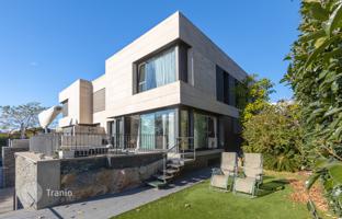 5-bedroom house 355 m² in Mataro for 850,000 €
