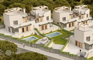 3-bedroom villa 213 m² in Polop for 743,000 €