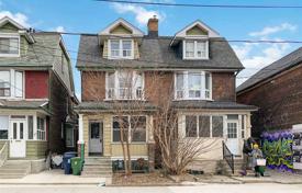 Terraced house – Bathurst Street, Toronto, Ontario,  Canada for C$1,670,000