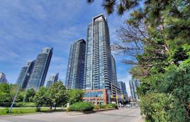Apartment – Lake Shore Boulevard West, Etobicoke, Toronto,  Ontario,   Canada for C$800,000