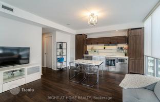 6-bedroom apartment in Charles Street East for C$1,115,000