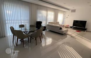 10-bedroom villa 252 m² in Netanya for $2,439,000