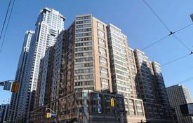 Apartment – Bay Street, Old Toronto, Toronto,  Ontario,   Canada for C$839,000