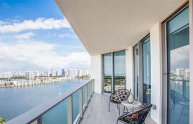 Cosy apartment with a terrace in a modern residence with a pool, on the first line of the beach, Aventura, Florida, USA for $857,000