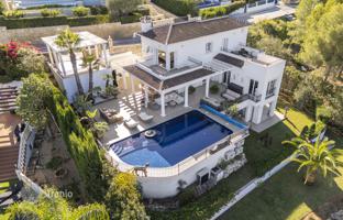 4-bedroom villa 332 m² in Javea (Xabia) for 1,400,000 €