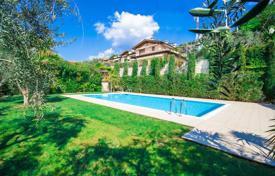 Modern bright villa just 200 m from the lake, Torri del Benaco, Verona, Italy for 790,000 €