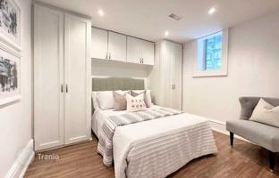 12-bedroom townhouse in York for C$1,253,000
