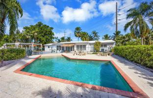 4-bedroom house 288 m² in Davie for $1,198,000