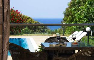 6-bedroom villa in Corfu for 2,200,000 €