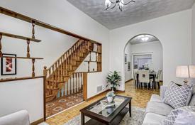 Terraced house – Lisgar Street, Old Toronto, Toronto,  Ontario,   Canada for C$1,861,000