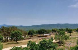 CROATIA, ISTRIA, BARBAN-Beautiful land and riding arena for sports purposes surrounded by untouched nature for 675,000 €
