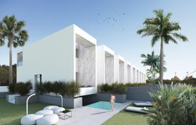 Villa with a terrace, a pool and a garden, near the beach, El Albir, Spain for 635,000 €