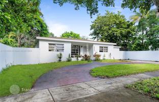 4-bedroom house 141 m² in North Miami for $550,000