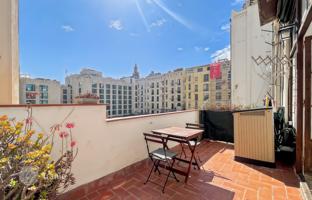5-bedroom penthouse 105 m² in Barcelona for 699,000 €