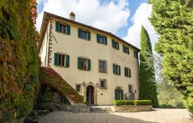 Historic villa with gardens, a swimming pool, terraces and a panoramic view, Greve-in-Chianti, Italy for 1,900,000 € Historic villa with gardens, a swimming pool, terraces and a panoramic view, Greve-in-Chianti, Italy for 1,900,000 €