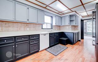 10-bedroom house in Scarborough for C$2,143,000