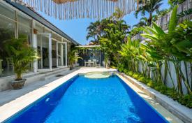 Cozy 2 Bedroom Villa in Kerobokan, 8 Minutes To Seminyak Beach for $250,000
