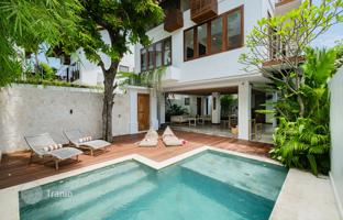 3-bedroom villa 137 m² in Bingin Beach for $279,000