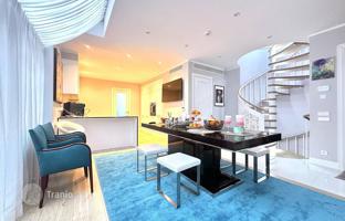 4-room apartment 157 m² in Central District for 385,000 €
