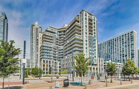 Apartment – Queens Quay West, Old Toronto, Toronto,  Ontario,   Canada for C$823,000