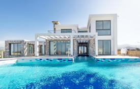4 Bedroom Bespoke Frontline Villas, Private Med Bay for 1,173,000 €