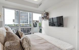 5-bedroom apartment in Etobicoke for C$699,000