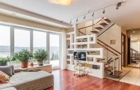 We are offering for rent 3 floor house in Sunisi for 250,000 €