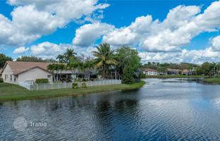 4-bedroom house 309 m² in Coral Springs for $825,000