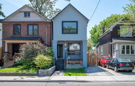 Townhome – East York, Toronto, Ontario,  Canada for C$1,153,000