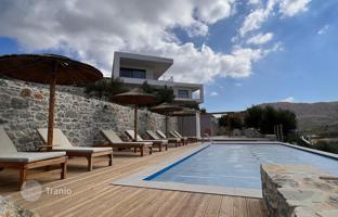 4-bedroom villa 280 m² in Heraklion for 750,000 €