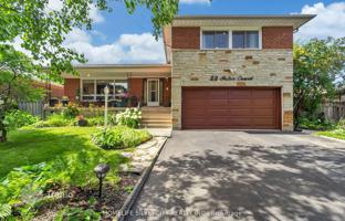 9-bedroom house in North York for C$1,712,000