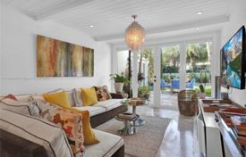 Townhome – Miami Beach, Florida, USA for $2,800,000