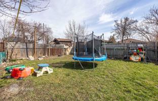 9-bedroom townhouse in North York for C$1,187,000