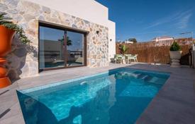 Stylish bright villa with a swimming pool in Villamartin, Alicante, Spain for 362,000 €