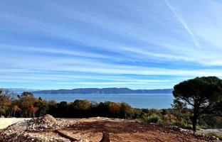 Land plot 1,021 m² in Rabac for 200,000 €