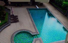 3-bedroom apartments in condo in Khlong Toei for $3,400 per week