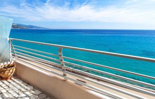 2-bedroom apartment 68 m² in Menton for 555,000 €