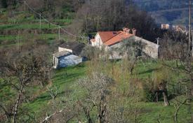 Renovated villa with a large plot in Pontremoli, Tuscany, Italy for 790,000 €