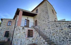 Traditional stone villa in the center of Parrano, Umbria, Italy for 540,000 €
