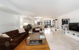 1-bedroom apartments in condo 126 m² in Miami Beach for $724,000