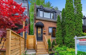 Terraced house – Logan Avenue, Toronto, Ontario,  Canada for C$1,914,000