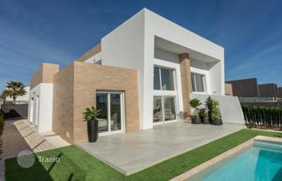 3-bedroom villa 325 m² in Algorfa for 483,000 €